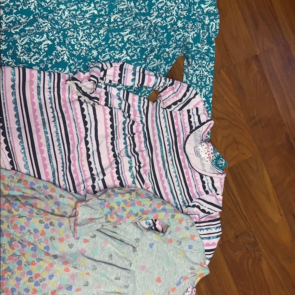 Ruffle girl tops